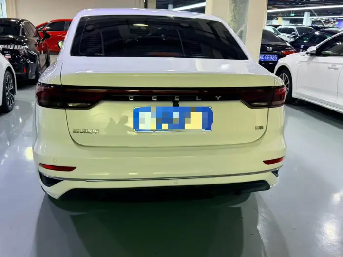 Geely Emgrand 2022 Model No. 4 Gen 1.5L CVT Flagship Model – фото 5
