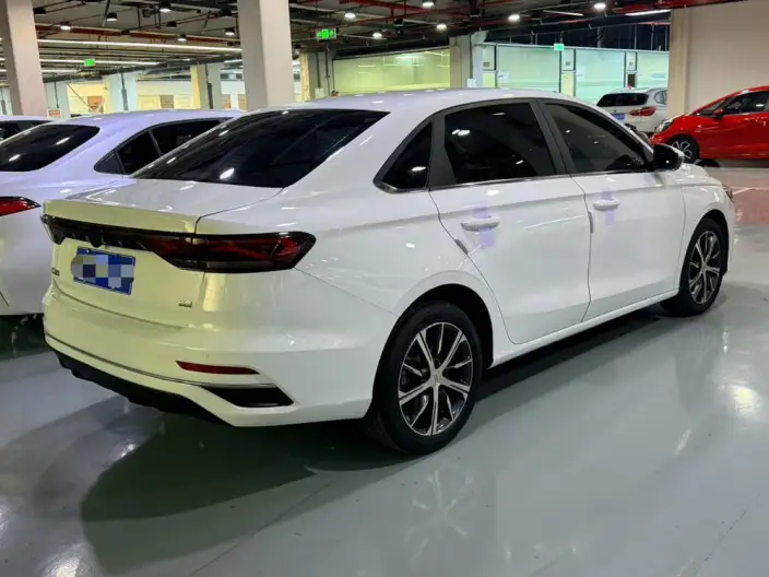 Geely Emgrand 2022 Model No. 4 Gen 1.5L CVT Flagship Model – фото 6