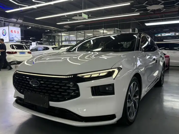 Ford Mondeo 2022 Model EcoBoost 245 Supreme Model – фото 1