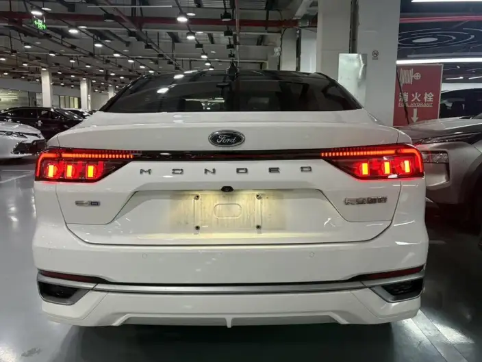 Ford Mondeo 2022 Model EcoBoost 245 Supreme Model – фото 4