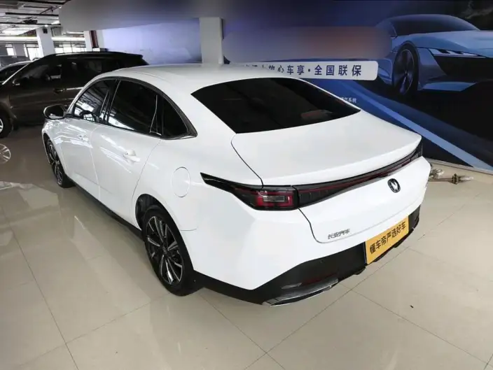 Changan Eado 2025 Model 1.5T DCT 500Bar Noble Model – фото 3