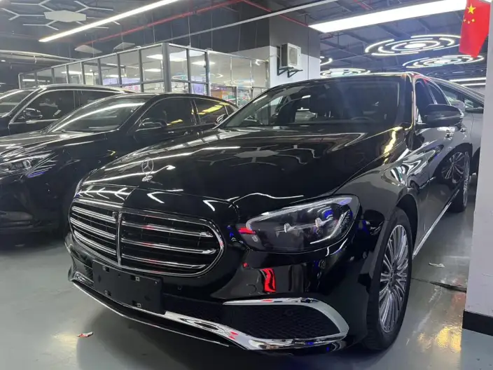 Mercedes-Benz E-Class 2023 Model E 300 L Fashion Model sedan – фото 1
