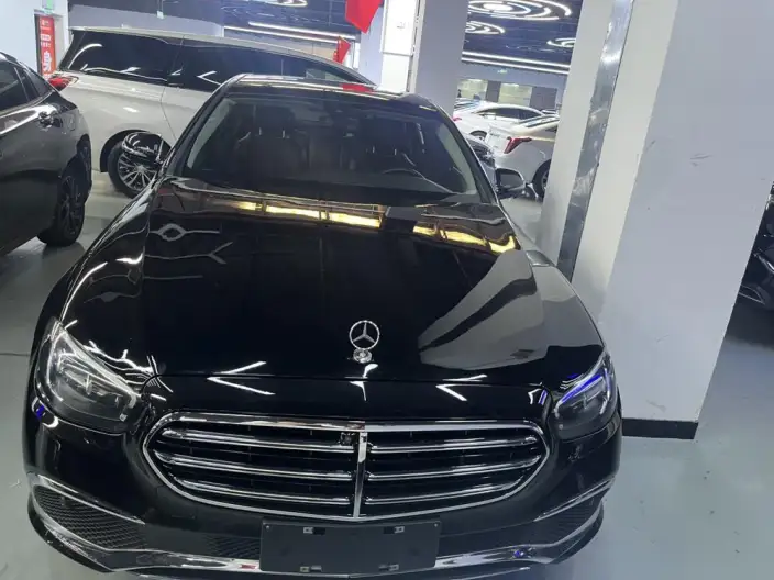 Mercedes-Benz E-Class 2023 Model E 300 L Fashion Model sedan – фото 2