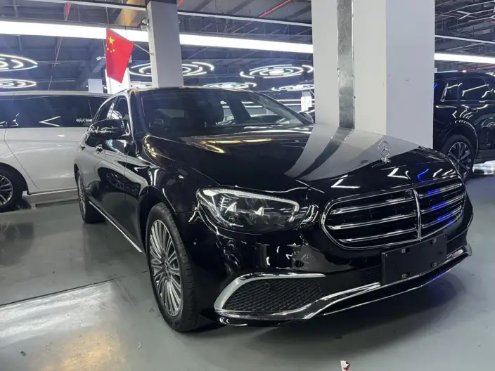 Mercedes-Benz E-Class 2023 Model E 300 L Fashion Model sedan – фото 3