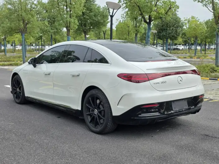 Mercedes-Benz EQE 2022 Model EQE 350 Pioneer Edition – фото 5