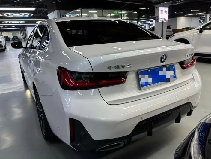 BMW 3 Series 2023 Model 325Li M Sports Set – фото 4