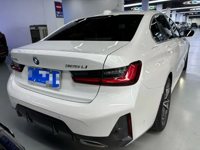 BMW 3 Series 2023 Model 325Li M Sports Set – фото 6