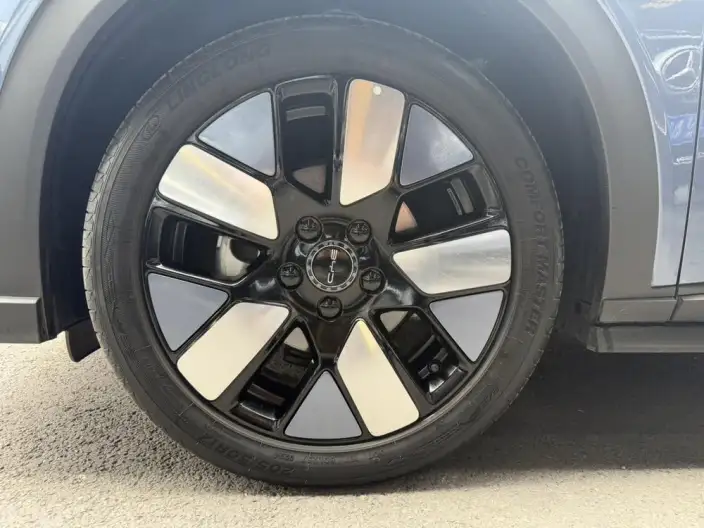 BYD Dolphin 2024 Model Honor Edition 401km Knight Edition – фото 7