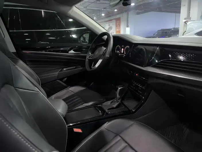 Volkswagen Passat 2023 Model Facelift 330TSI Elite Edition – фото 9