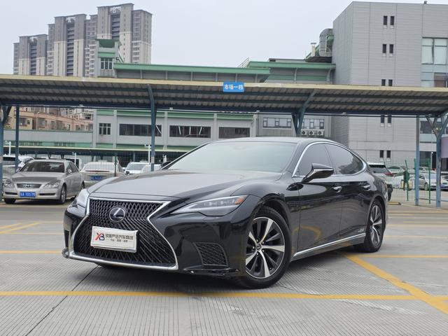 Lexus LS 2021 500h Premier