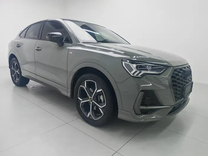 AUDI Q3 Sportback 2024 Model 40 TFSI Fashion Model – фото 3