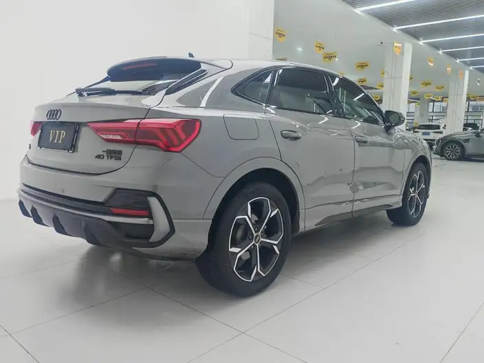 AUDI Q3 Sportback 2024 Model 40 TFSI Fashion Model – фото 6