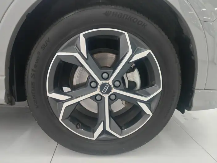 AUDI Q3 Sportback 2024 Model 40 TFSI Fashion Model – фото 7