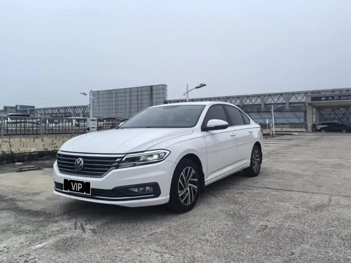 Volkswagen Lavida 2021 Model 1.5L Automatic Comfort Edition – фото 1