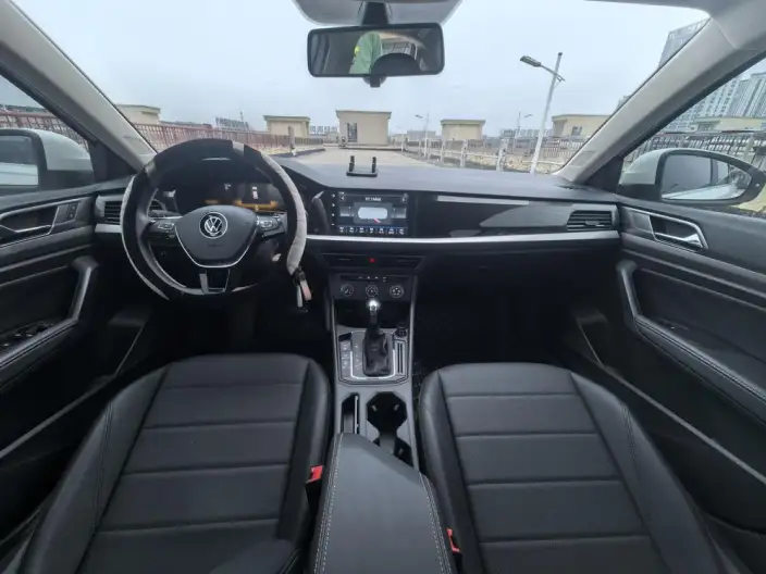 Volkswagen Lavida 2021 Model 1.5L Automatic Comfort Edition – фото 8