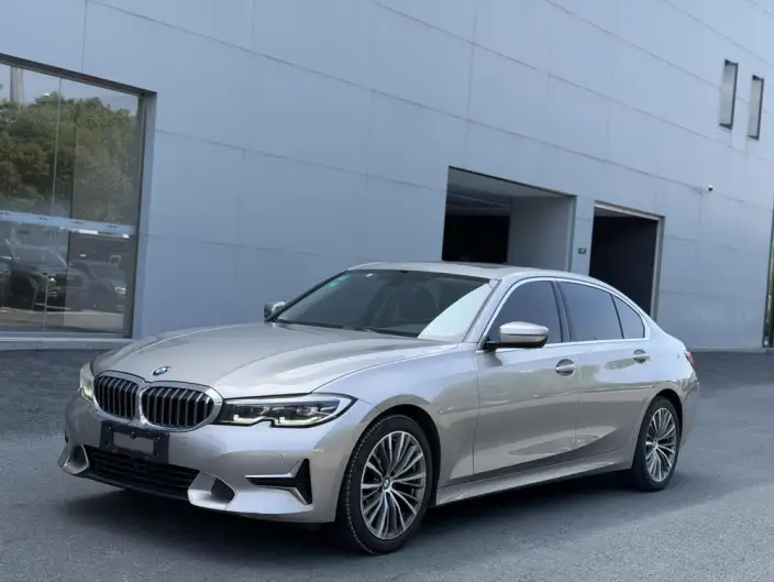 BMW 3 Series 2020 Model 325Li First Edition Edition – фото 1