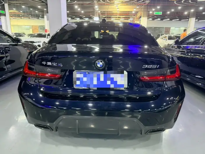 BMW 3 Series 2023 Model 325i M Sports Set – фото 5