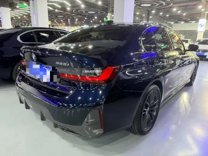 BMW 3 Series 2023 Model 325i M Sports Set – фото 6