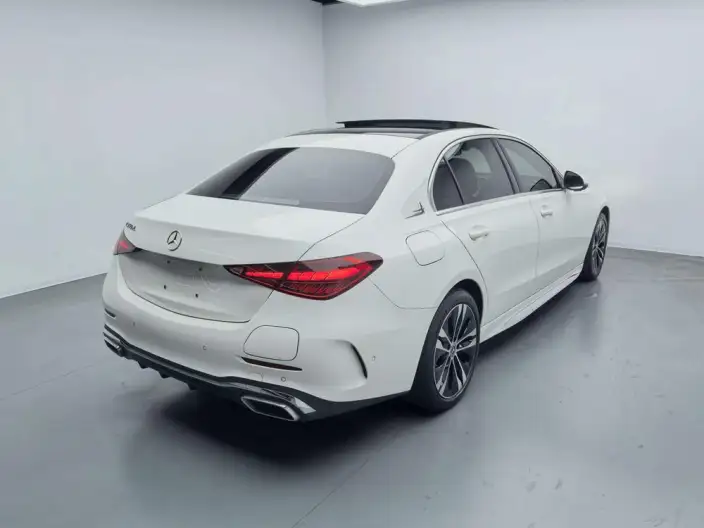 Mercedes-Benz C-Class PHEV 2022 Model C 350 eL – фото 5