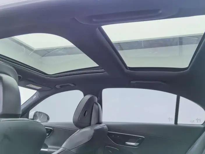 Mercedes-Benz C-Class PHEV 2022 Model C 350 eL – фото 10