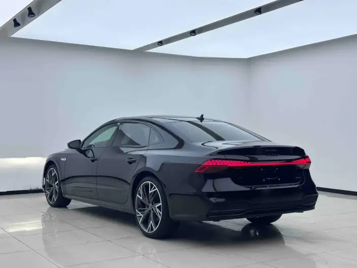 Audi A7 L 2022 Model 45 TFSI quattro S-line Black Samurai Edition