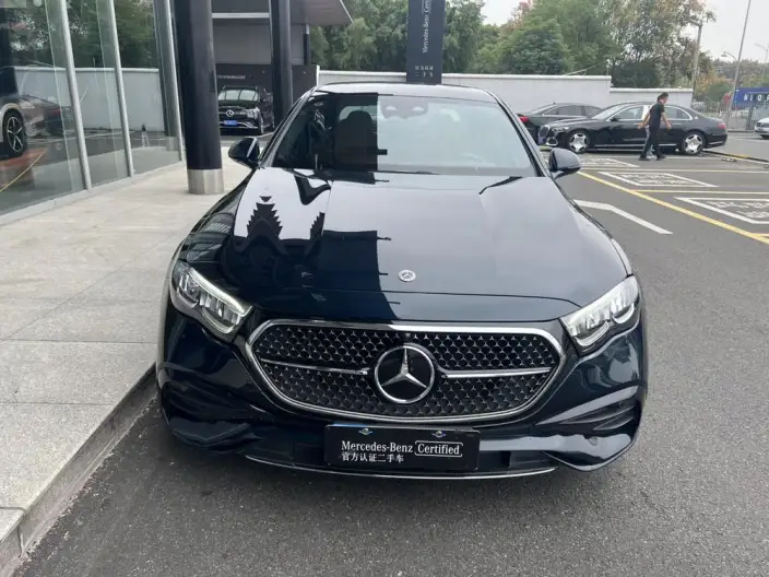 Mercedes-Benz E-Class 2024 Model E 260 L Sports sedan – фото 2