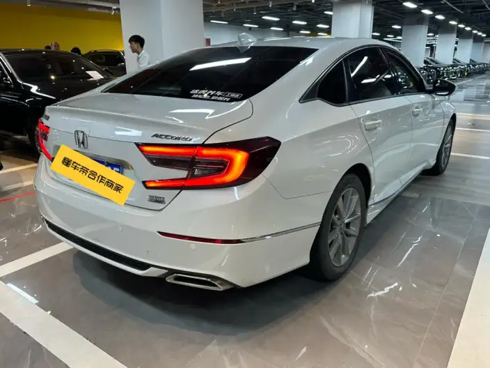 Honda Accord 2022 Model 260TURBO Deluxe Edition – фото 6