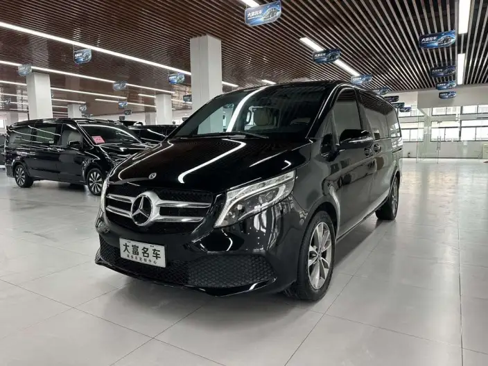 Mercedes-Benz V-Class 2021 Model V 260 Pilot Edition – фото 1