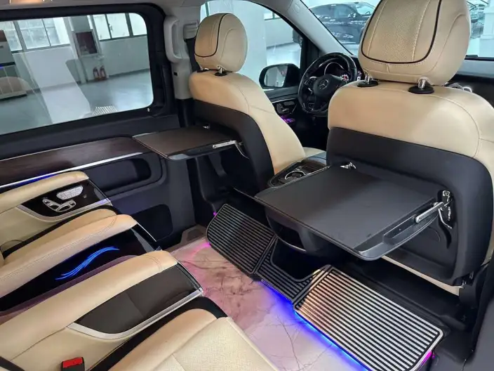 Mercedes-Benz V-Class 2021 Model V 260 Pilot Edition – фото 8