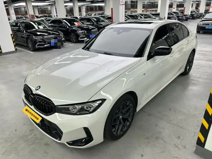 BMW 3 Series 2025 Model 330Li M Sports Night Set – фото 1