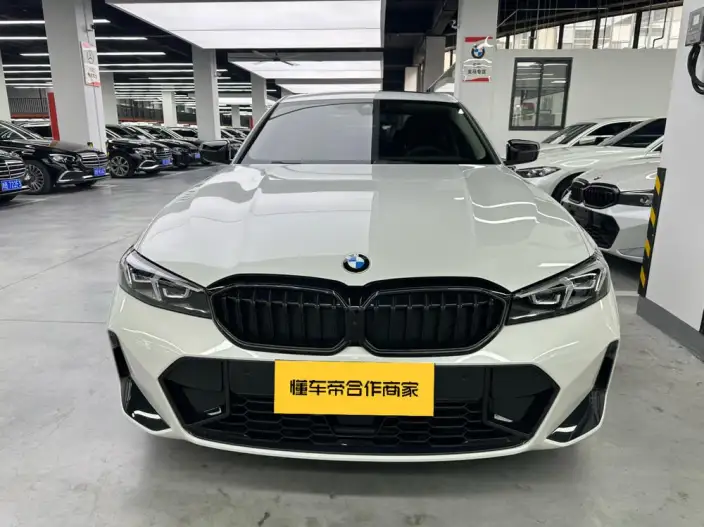 BMW 3 Series 2025 Model 330Li M Sports Night Set – фото 2