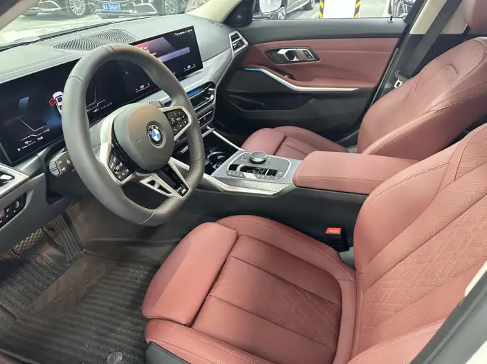 BMW 3 Series 2025 Model 330Li M Sports Night Set – фото 8