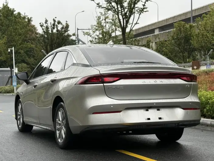 AION S 2023 Model Mei 580 – фото 4