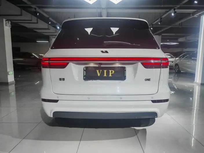 Li Auto ONE 2020 Model Extended Range 6 seat Edition – фото 5