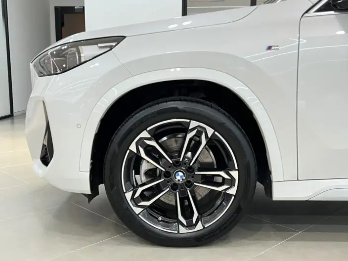 BMW X1 2023 Model sDrive25Li M Sports Set – фото 9