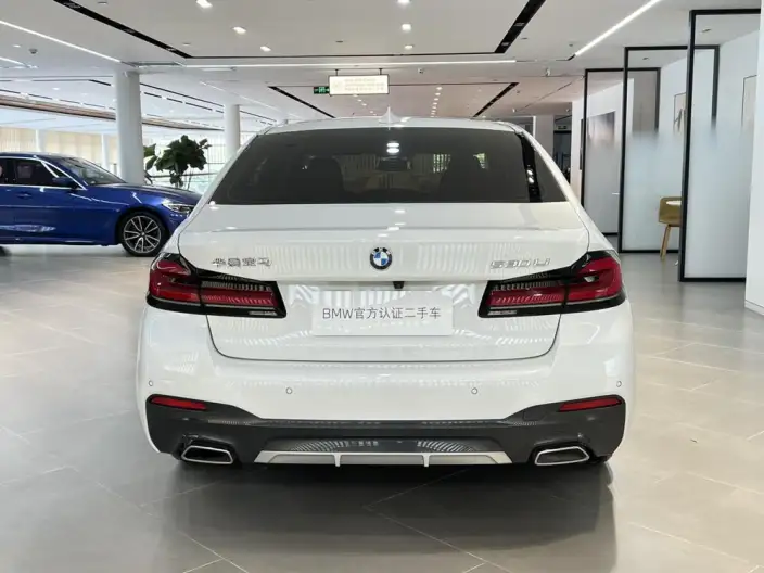 BMW 5 Series 2023 Model 530Li Leading Model M Sports Set – фото 6
