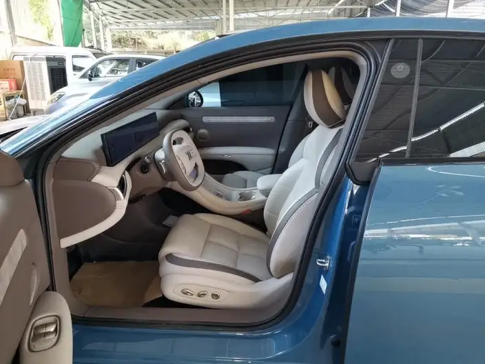 IM L6 2025 Model Max 74kWh – фото 10