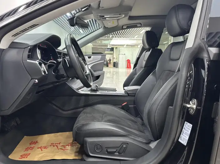 Audi A7 L 2024 Model 45 TFSI Luxury Model – фото 9