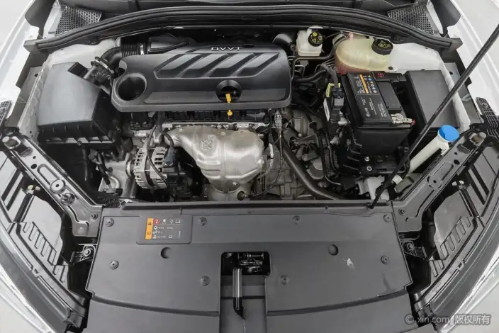 Roewe i5 2021 Model 1.5L CVT Star Glory Edition – фото 5