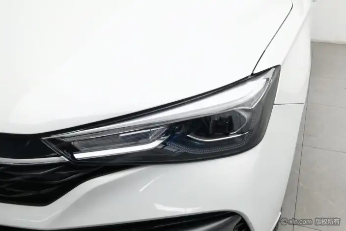 Roewe i5 2021 Model 1.5L CVT Star Glory Edition – фото 7
