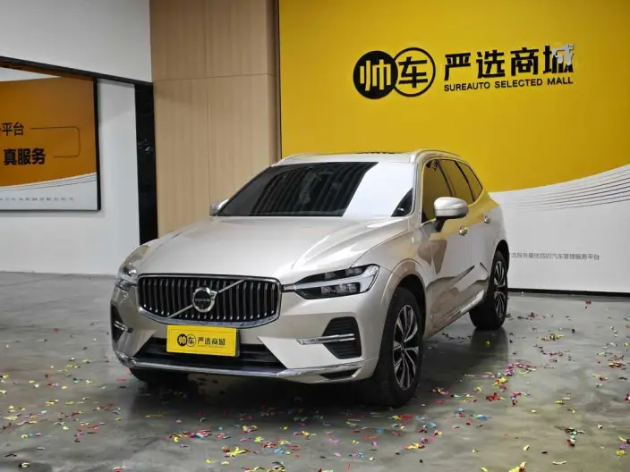 Volvo XC60 2024 Model B5 4WD Smart Range Deluxe Edition – фото 1