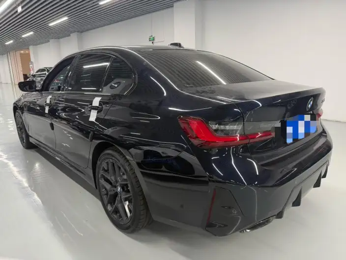 BMW 3 Series 2025 Model 330Li M Sports Night Set – фото 4