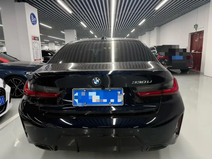 BMW 3 Series 2025 Model 330Li M Sports Night Set – фото 5