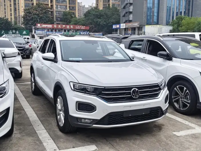 Volkswagen T-Roc 2020 Model 230TSI DSG 2WD Enterprising Model – фото 3