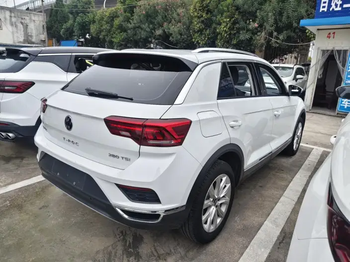 Volkswagen T-Roc 2020 Model 230TSI DSG 2WD Enterprising Model – фото 4