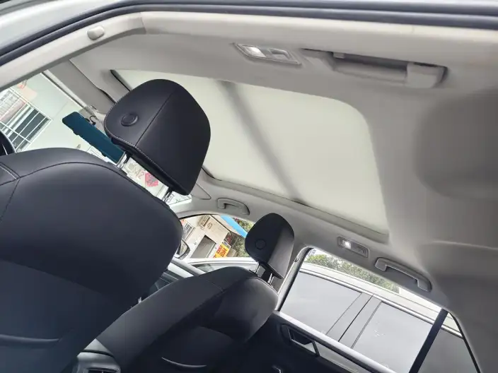 Volkswagen T-Roc 2020 Model 230TSI DSG 2WD Enterprising Model – фото 6