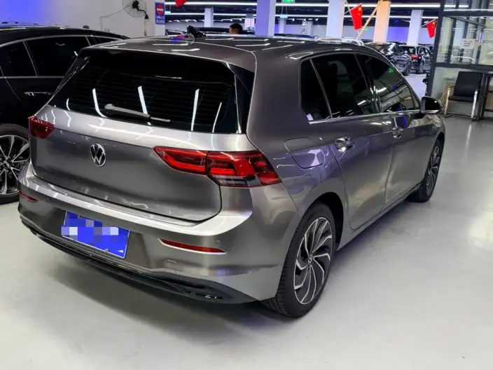 Volkswagen Golf 2021 Model 280TSI DSG R-Line – фото 6