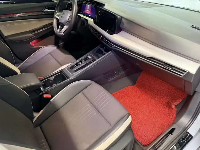 Volkswagen Golf 2021 Model 280TSI DSG R-Line – фото 8