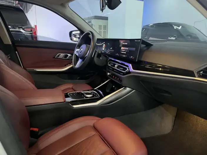 BMW 3 Series 2023 Model 320Li M Sports Set – фото 9