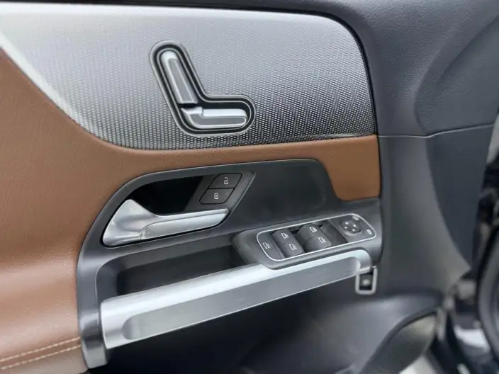 Mercedes-Benz GLB 2021 Model GLB 180 Dynamic Model – фото 8